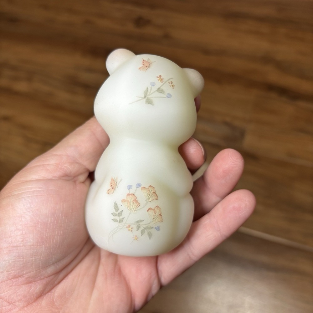 FENTON hand‎ painted ART GLASS OPAL SATIN SITTING BEAR FIGURINE FLORAL gorgeous! - Picture 3 of 6